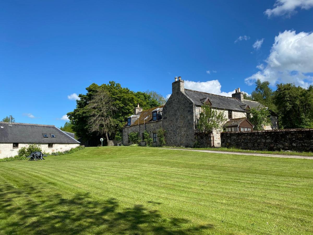 Parkmore Holiday Cottages 더프타운 외부 사진
