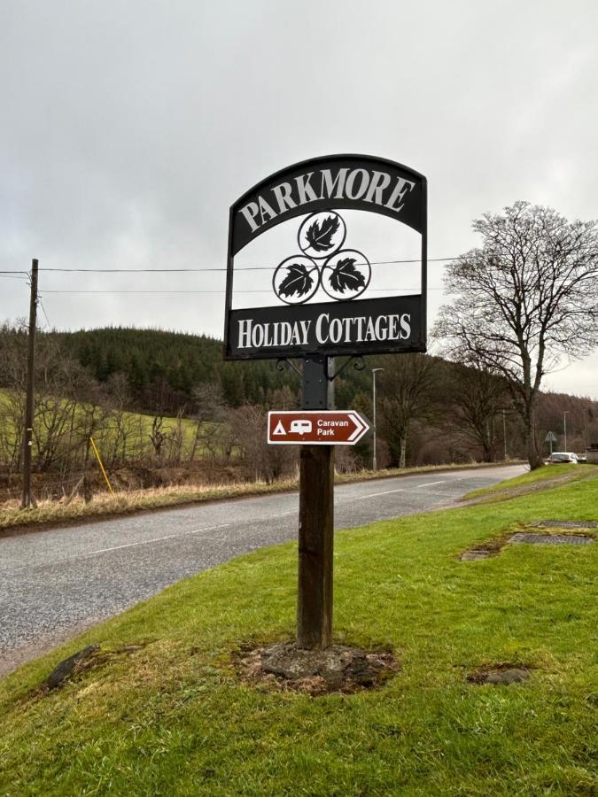Parkmore Holiday Cottages 더프타운 외부 사진
